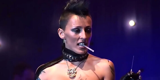 extreme t on public stage