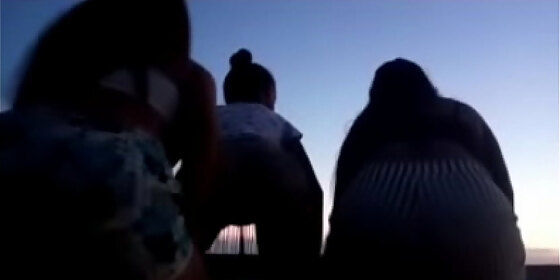 hot girls dancing