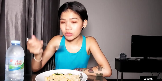 tiny thai teen gf fucked hard doggystyle after she made dinner for the bf