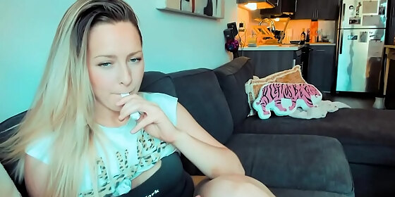 this little texan girl needs to stretch her ass