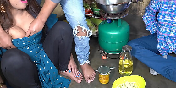 indian new xxx best kitchen xxx in hindi kitchen sex