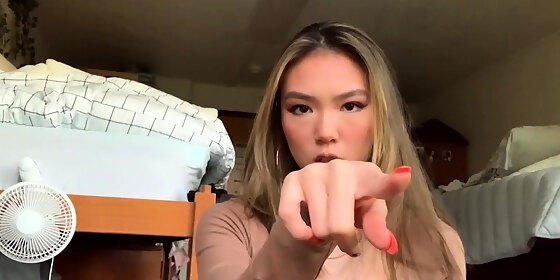 cyberbully gigi pay up sissy