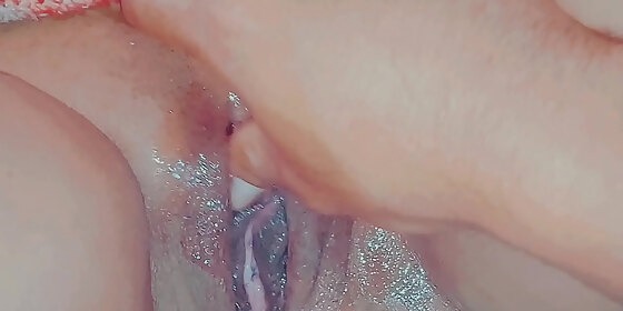 please put your fingers inside me