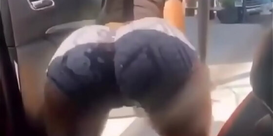 white girl with bubble butt twerking on the streets episode 1