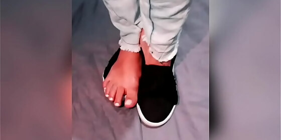 cute little foot of my friend with foot odor i sell pack on chat feet