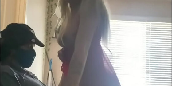 ericamarie33 fucks pizza guy instead of giving a tip full video on www ericamarie us