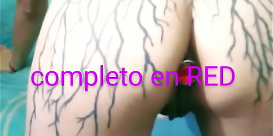 tattooed culona with anal plug feline69