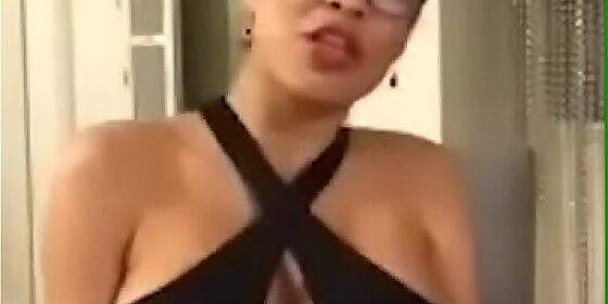 alexis amore plugs the hhpod
