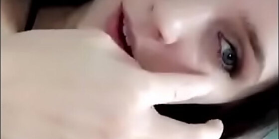 camgirl masturbate