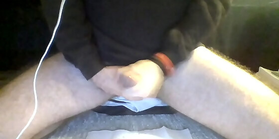 scruffnuggett cuming with my big dick