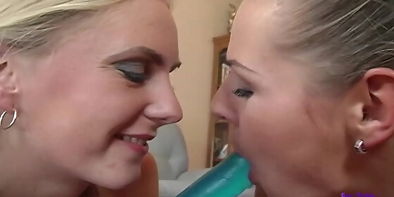 lesbian threesome with big vibrators in the ass