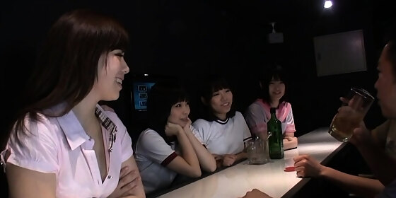 yuri sakura seiko ida and mio kosaki are getting so dirty