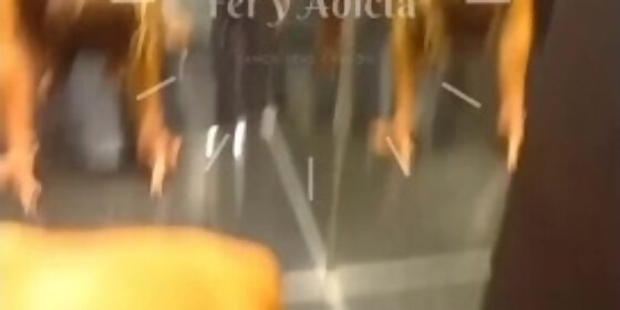fer y adicta sexo en la casa de los espejos