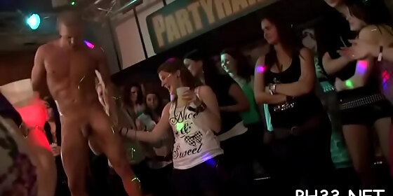 tons of blond ladies engulfing dicks