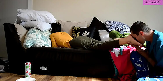 tsm dylan relaxes while i worship her feet