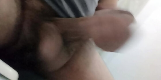my balls bounce while i masturbate