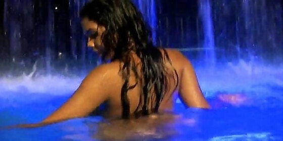 Beauty Of The Indian Waterfall HD SEX Porn Video 13:00