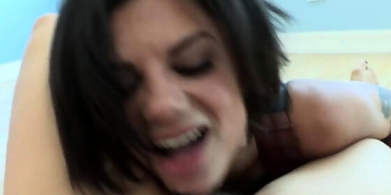 les amateur pov anal toying in closeup