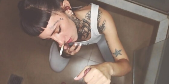 pete fumando