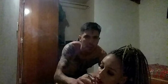 mi novia me entrega el coo