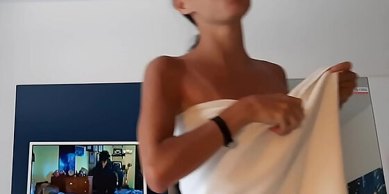 my girlfriend prevented me from watching the program because she wanted to make me cunnilingus lesbian illusion girls