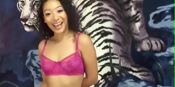 passion porn sarah gets a creampie powerload climax from the italian pound machine maxxx loadz