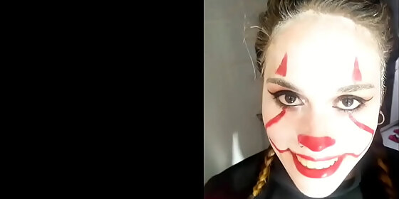 halloween it deep throat extreme and cum swallow red video complete