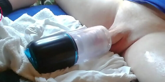 this toy knows how to fuck my cock