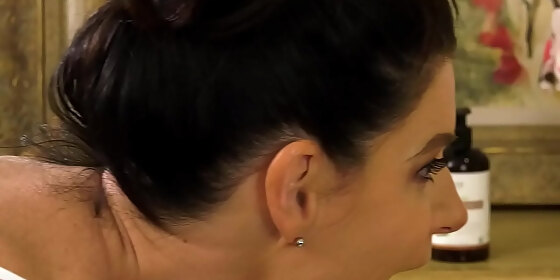 lesbian massause makes client squirt india summer kiarra kai
