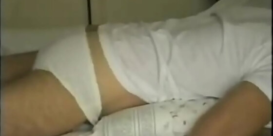 humping my pillow thinking of facking her sweet pussy