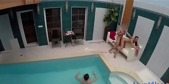 delicious girlfriend shows engulfing skills