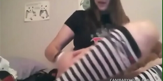 cam girl in santa hat anal masturbates