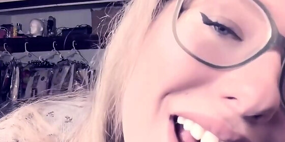 karunasatoriasmr pussy tease onlyfans leaked video