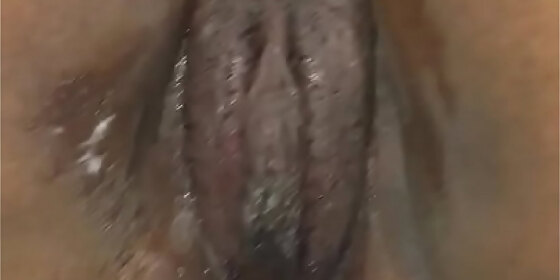 making that fat pussy shake