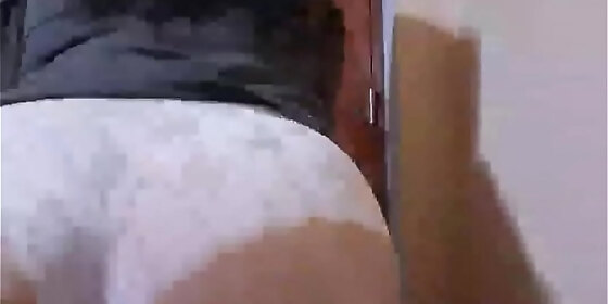 hot teen sends me video to masturbate