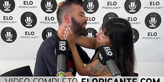 pao dulzura tests the cream in the spicy room of elo podcast
