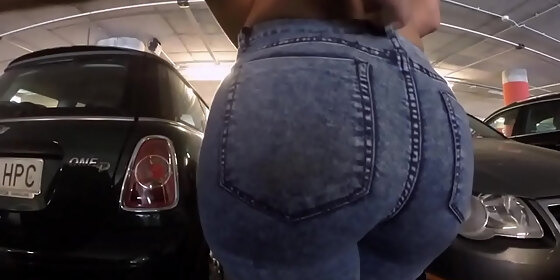 huge booty public babe assfucks outdoors with pov guy