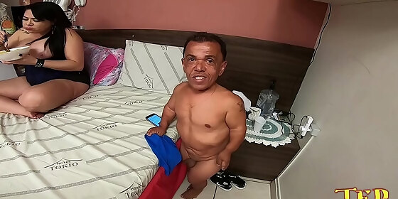 the return of the dwarf zezinho teves with a lot of bitching behind the scenes soraya carioca mirella mansur natasha sub jhonny gab caioziik