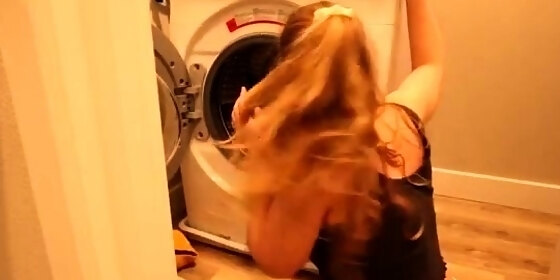 jaybbgirl helping your sister with laundry