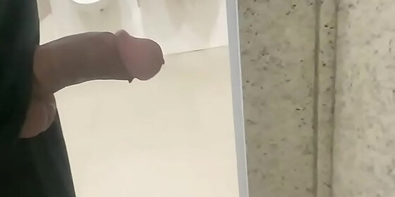 i masturbate in the public bathroom with my thick dick