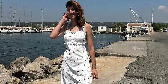 outdoors fuck for the young melany