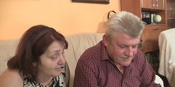 finding mature couple fuck his new gf