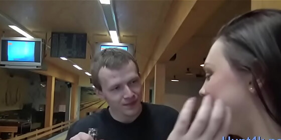 shameless sweetie finds a big dangler