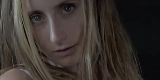 preview i jerk off in the dark look at me how i finish