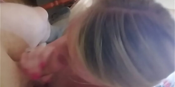 hot blonde sucks
