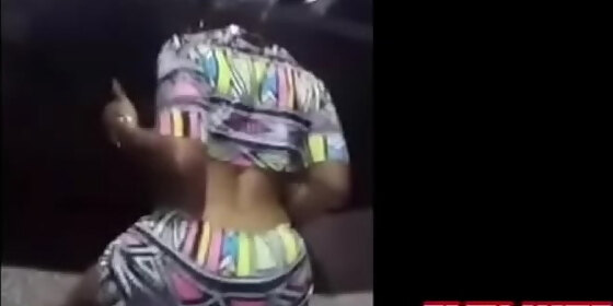 grama x shakin her booty