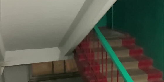 i eavesdrop and spy jerk off on how a young couple fucks right in the entrance on the stairs