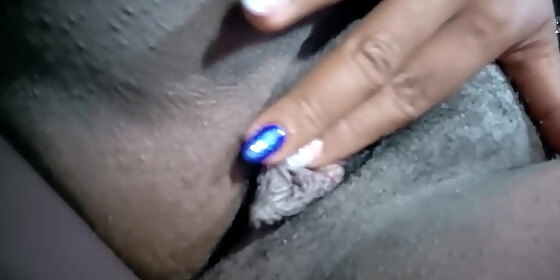 horny ebony girl masturbates very early in the morning