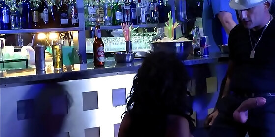 spanish beauty is d in public