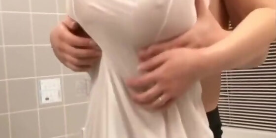 Hot Mom Bathing Son See Sex - Mom Son In The Bathroom 1 HD SEX Porn Video 39:53